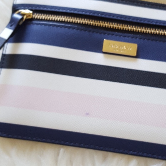 Kate spade Tinie Laurel Way Printed Wristlet - Picture 2 of 3